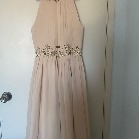 JJ’s House beautiful dress size 4 (with inbuilt padded bra) - Picture 3 of 8